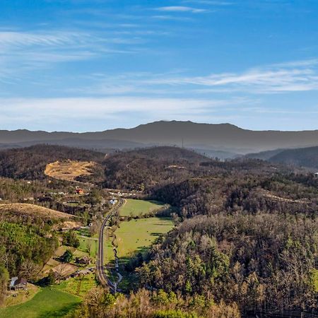 Pinecrest Townhomes-1King-2Queen Unit-Renovated Pigeon Forge Exterior photo